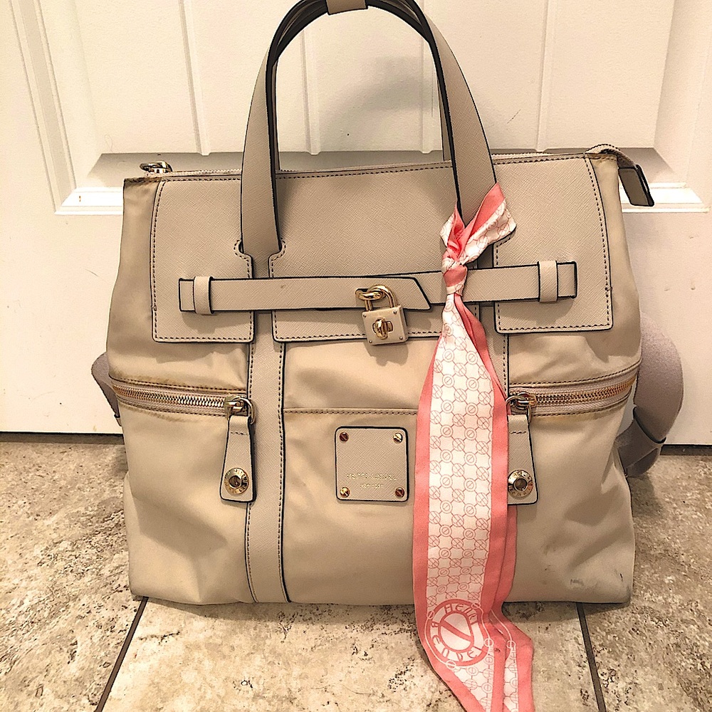 Henri Bendel Jetset Backpack Purse Tote Travel